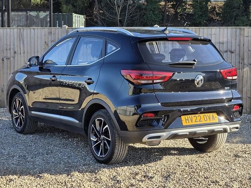 Usado MG ZS Exclusive 111 HP (81 kW) 2022 Preto SUV
