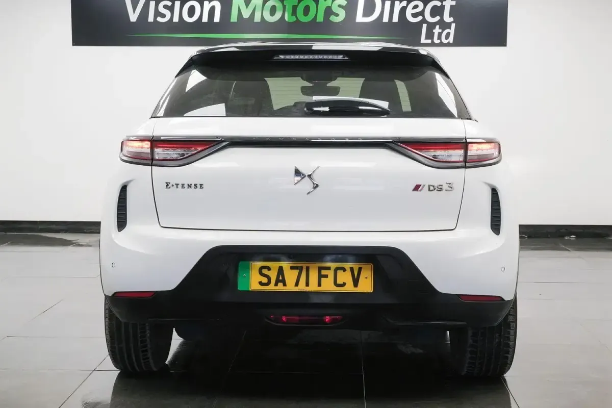 Used DS Automobiles DS3 Crossback E-Tense Performance 100 kW (136 HP) 2021 White SUV