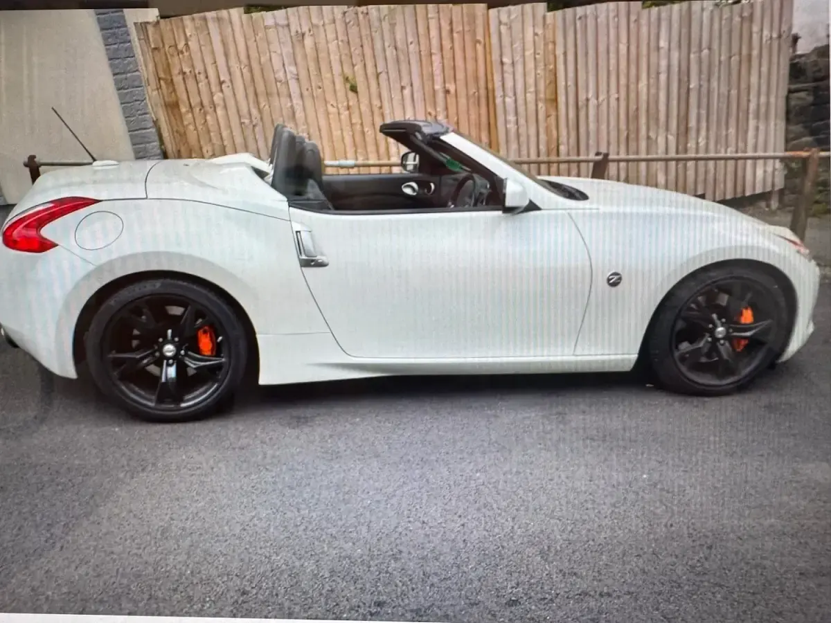 Used Nissan 370Z GT 2011 White Cabriolet