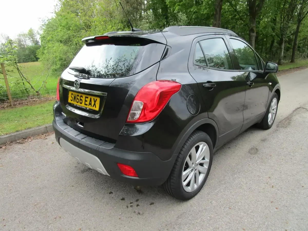 Begagnad Vauxhall Mokka 115 HK (84 kW) 2016 Svart SUV