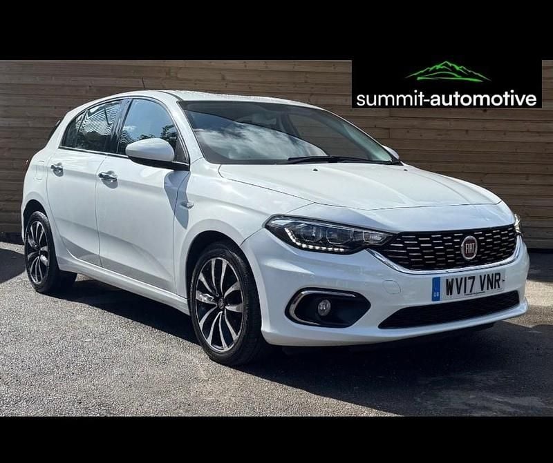 White Used 2017 Fiat Tipo Lounge Hatchback | £5,990 (Good price) - Image 1/4