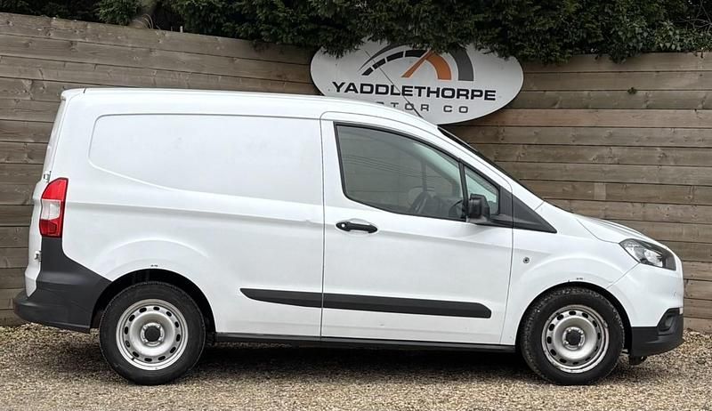Used Ford Transit 2020 White Sedan