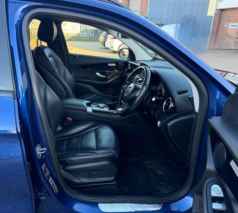 Used Mercedes GLC220 Urban 2019 Blue SUV