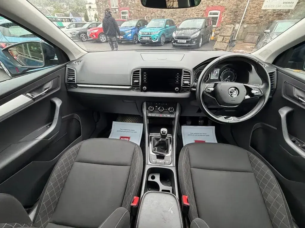 Used Skoda Karoq SE 116 HP (85 kW) 2021 Blue SUV