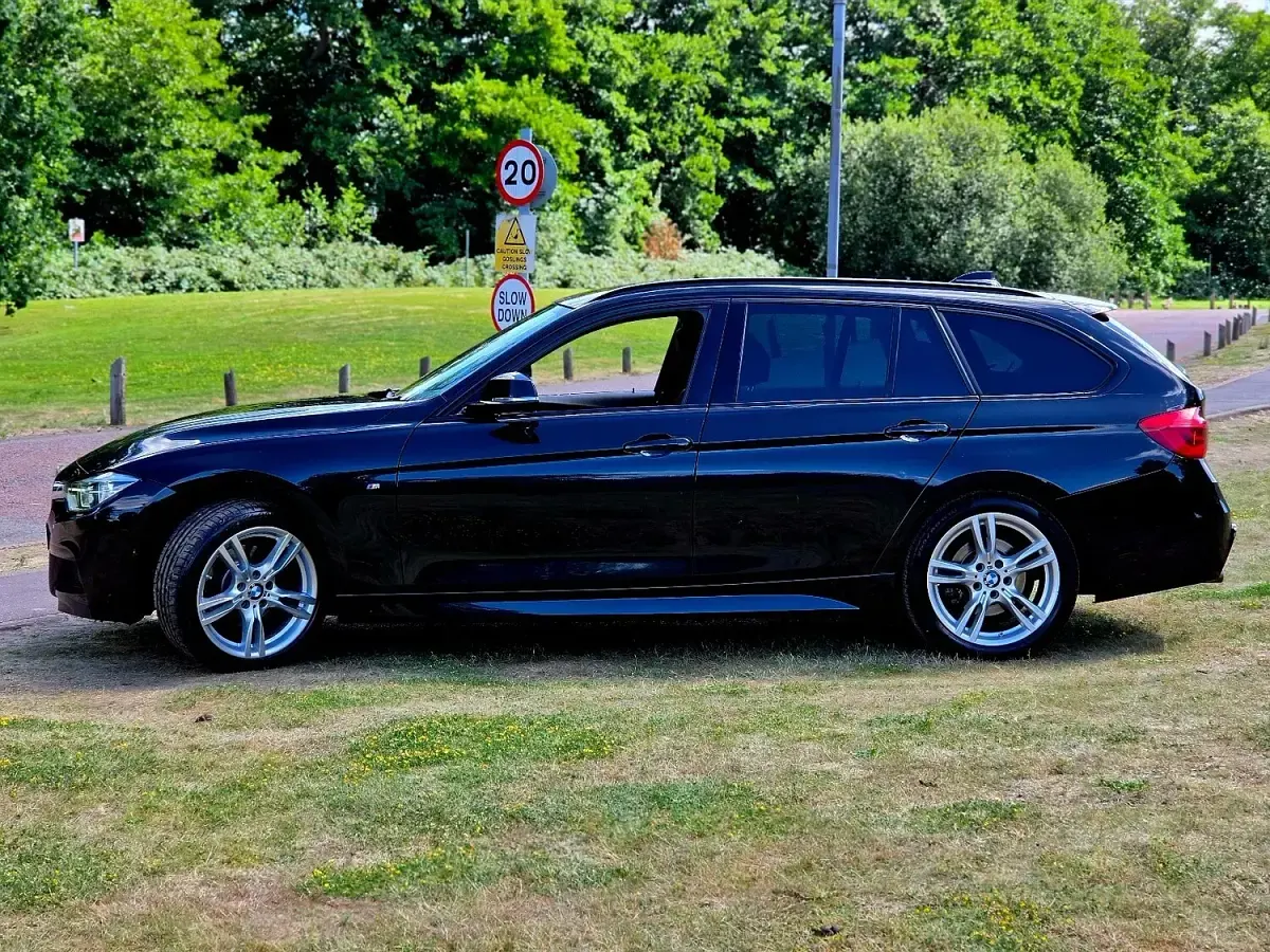 Used BMW 320 M Sport 2016 Black Estate