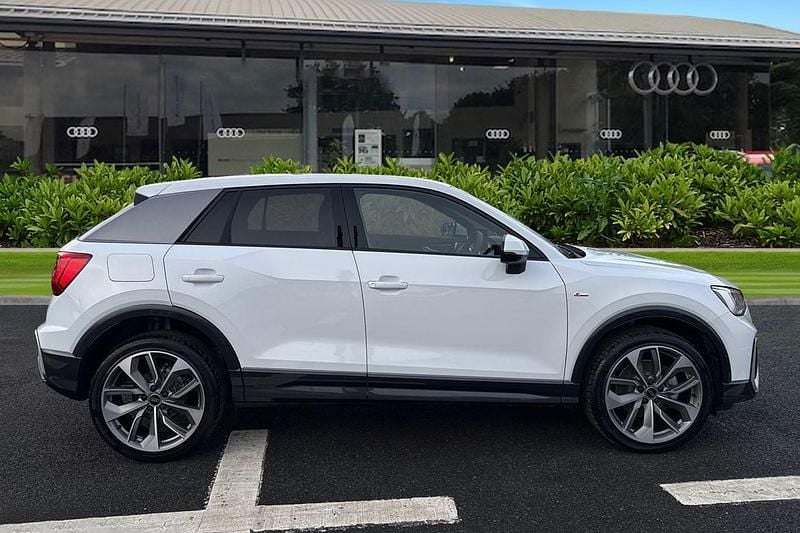 New Audi Q2 S-Line 150 HP (110 kW) 2026 White SUV