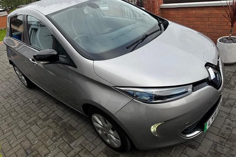 Grey Used 2015 Renault Zoe Dynamique Hatchback | £2,995 (Super price) - Image 1/1