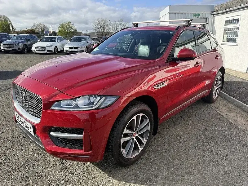 Gebraucht Jaguar F-Pace R-Sport 180 PS (132 kW) 2018 Rot SUV