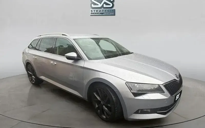 Used Skoda Superb SE L Executive 150 HP (110 kW) 2019 Estate