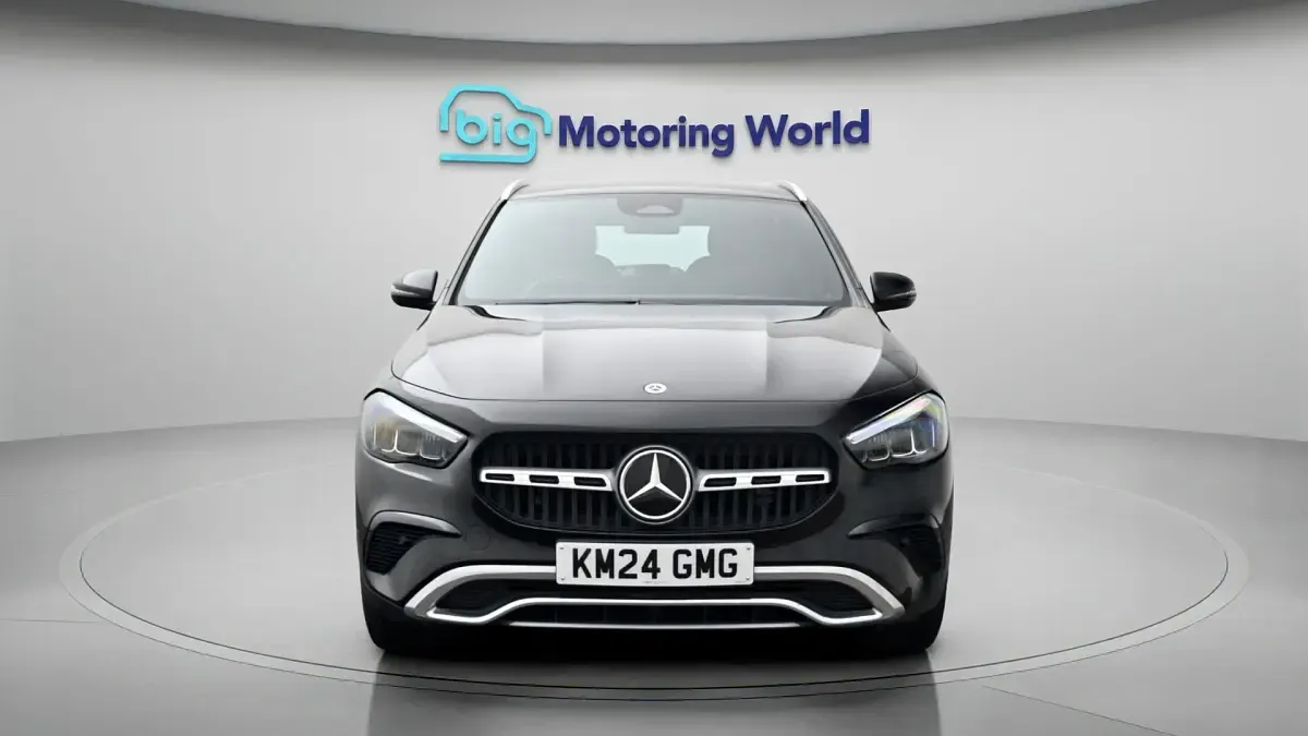 Used Mercedes GLA200 Executive 150 HP (110 kW) 2024 Black SUV