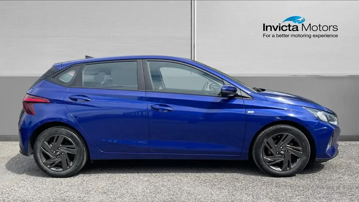 Used Hyundai i20 SE 100 HP (73 kW) 2022 Blue Hatchback