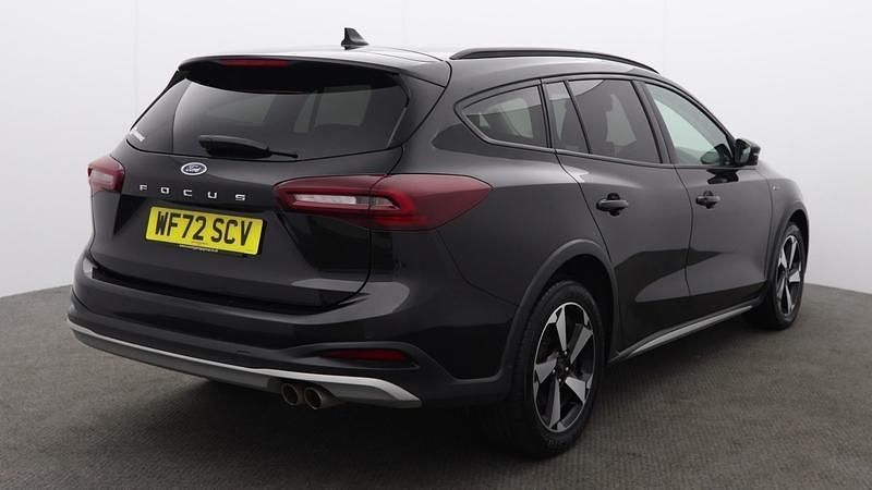 Used Ford Focus Active 125 HP (91 kW) 2022 Black Estate
