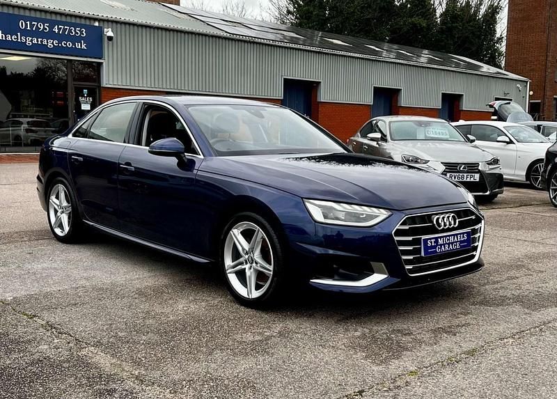 Used Audi A4 Sport 150 HP (110 kW) 2020 Blue Sedan