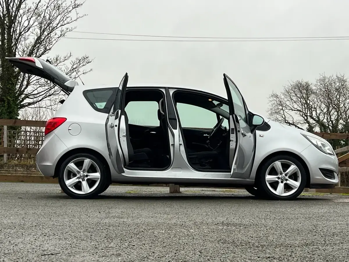 Used Vauxhall Meriva 2015 Silver MPV