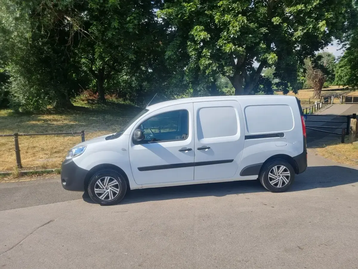 Used Renault Kangoo Business 2021 White MPV