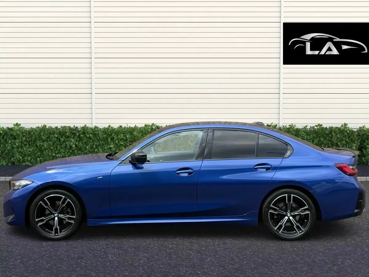 Begagnad BMW 320 M Sport 2025 Blå Sedan