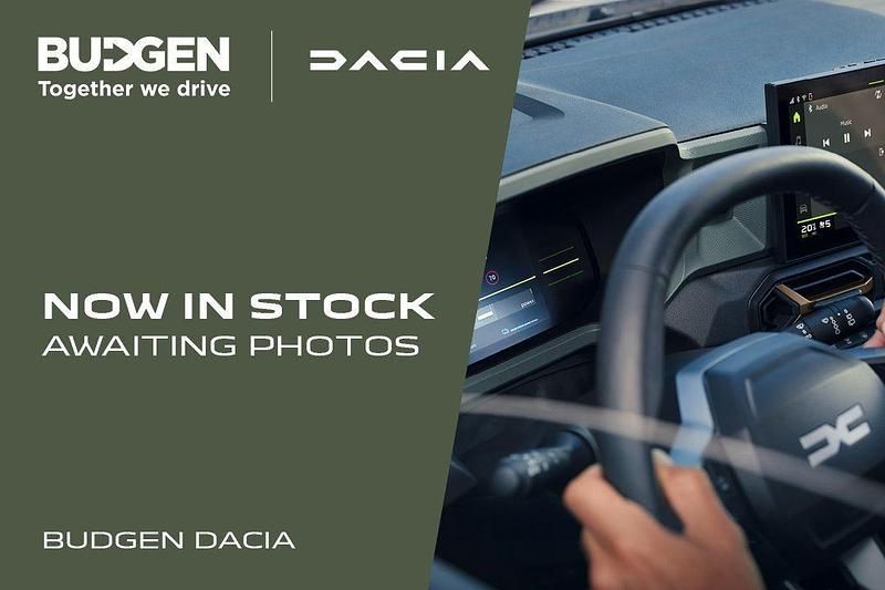 Black Used 2016 Dacia Logan MCV Lauréate Estate | £5,201 (Good price) - Image 1/4