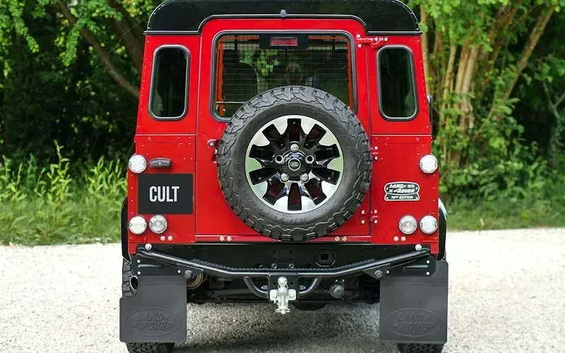 Used Land Rover Defender 124 HP (91 kW) 2015 Estate