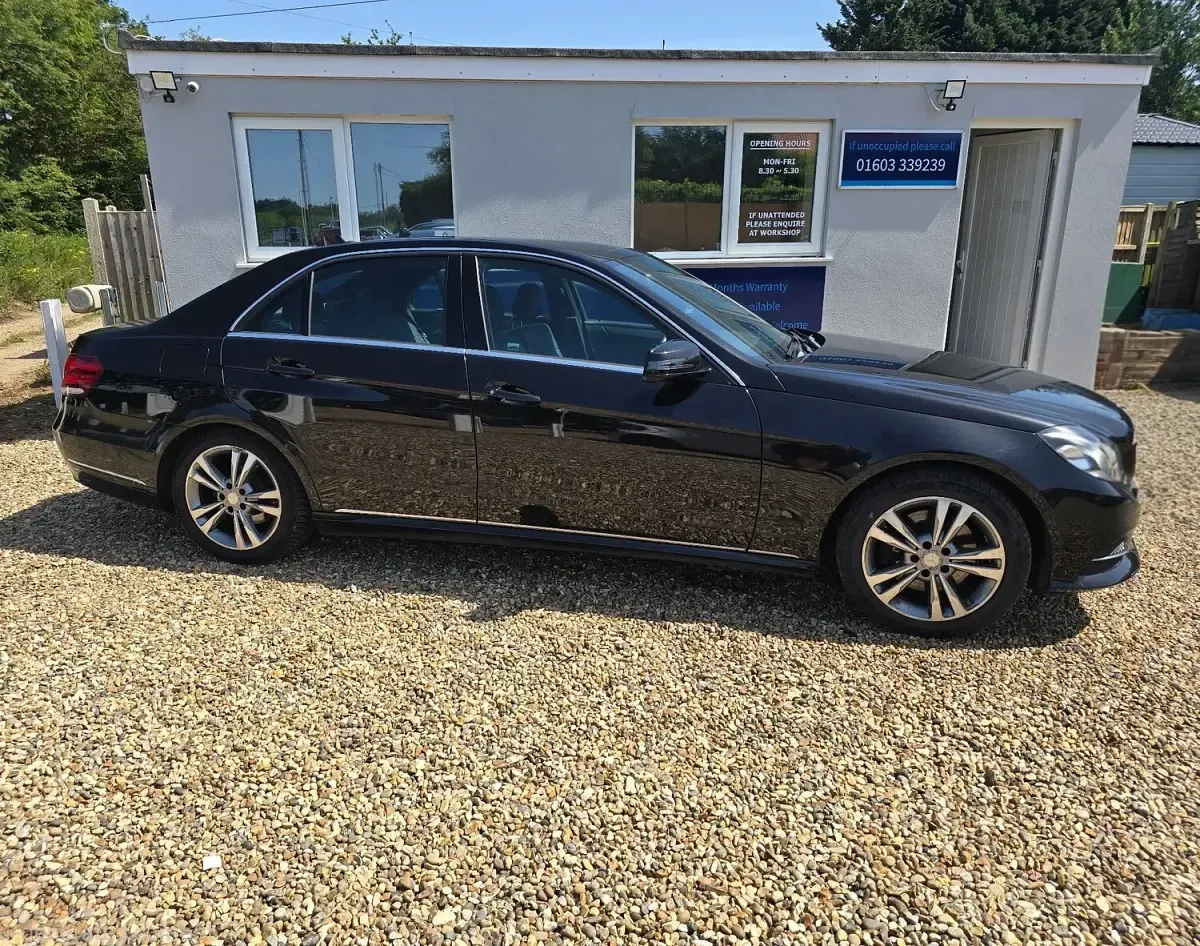 Used Mercedes E250 SE 2015 Black Sedan