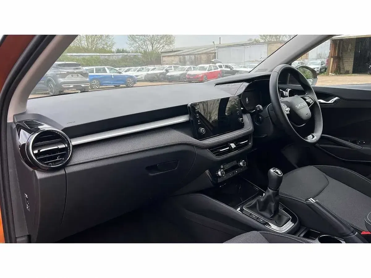 Used Skoda Fabia Design Edition 80 HP (58 kW) 2025 Orange Hatchback