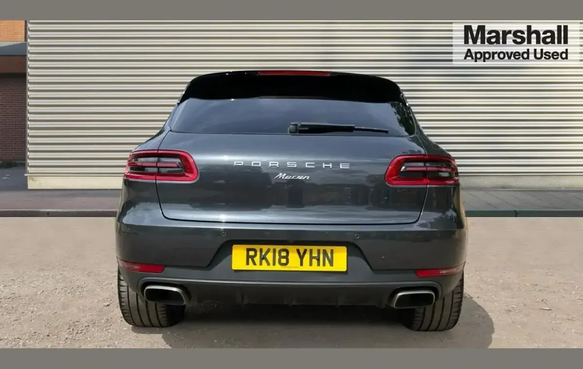 Used Porsche Macan 252 HP (185 kW) 2018 Grey SUV