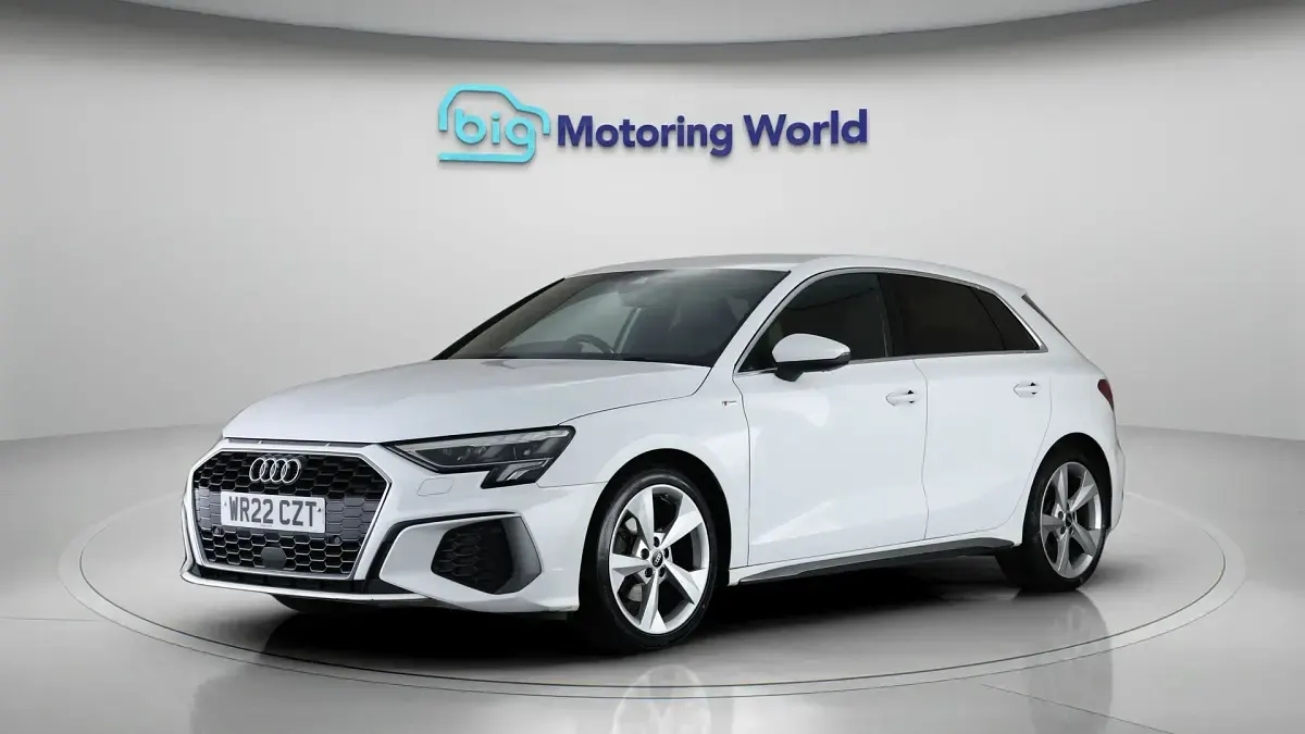 Używany Audi A3 S-Line 109 KM (80 kW) 2022 Sedan/Limuzyna