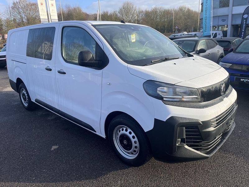 New Vauxhall Vivaro 145 HP (106 kW) 2026 Kaolin white MPV