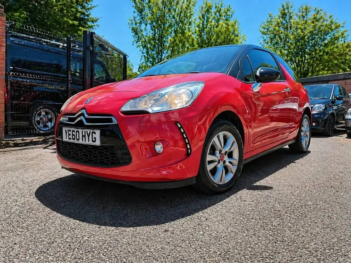 Used Citroën DS3 2010 Red Hatchback