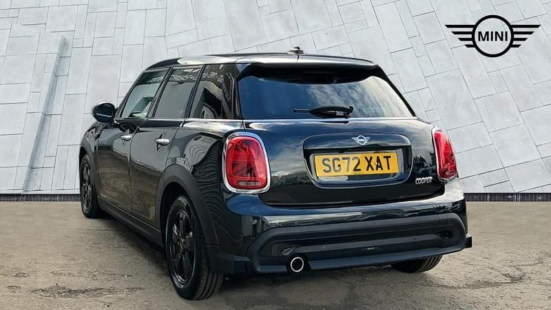 Used Mini Cooper Classic 136 HP (100 kW) 2022 Black Hatchback