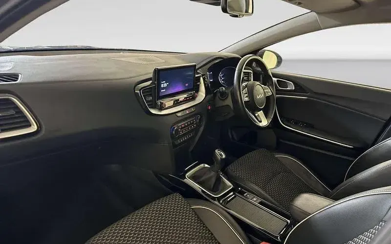 Used Kia XCeed 160 HP (117 kW) 2022 Grey SUV