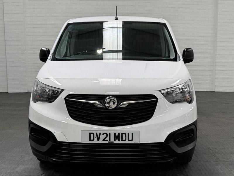 Used Vauxhall Combo 2021 White MPV