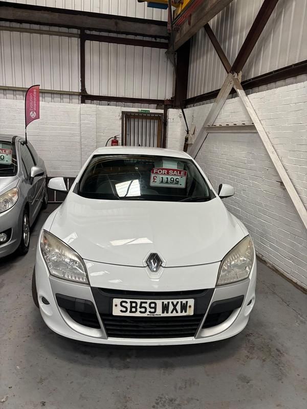 Used Renault Mégane Coupé Expression 2010 White Coupe