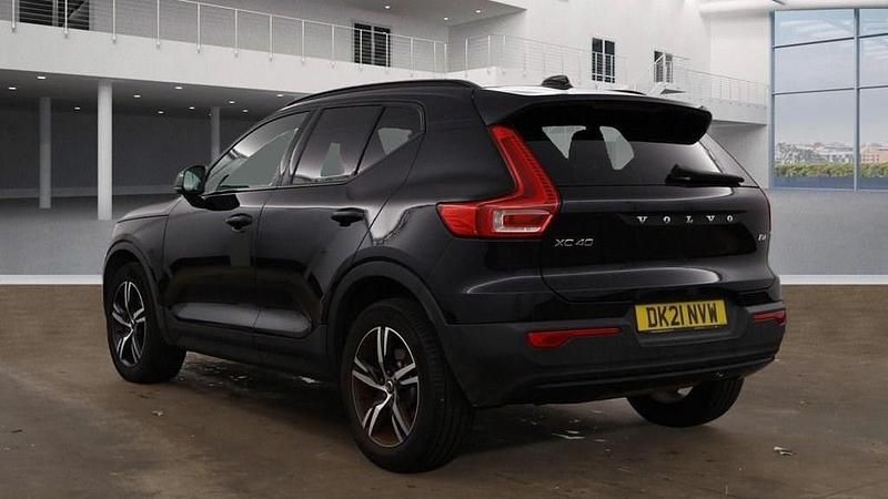 Used Volvo XC40 R-Design 197 HP (144 kW) 2021 Black SUV