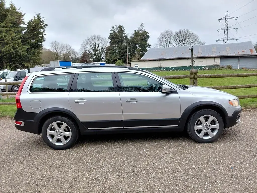 Usado Volvo XC70 SE 2009 Prateado Carrinha