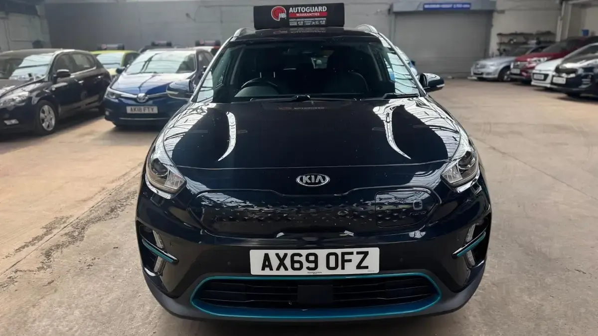 Used Kia e-Niro First Edition 147 kW (201 HP) 2019 Blue SUV