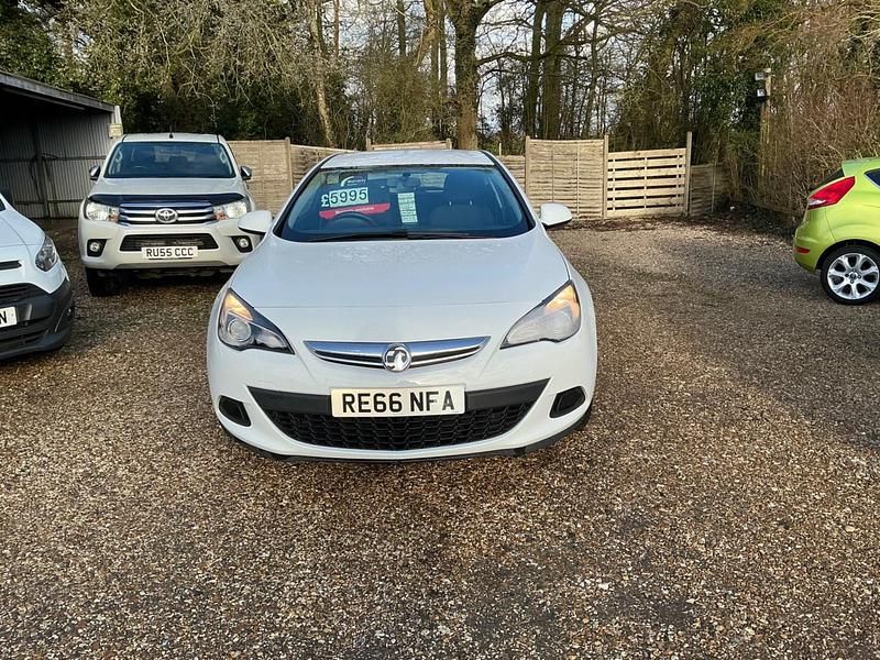 Used Vauxhall Astra GTC Sport 2016 White Hatchback