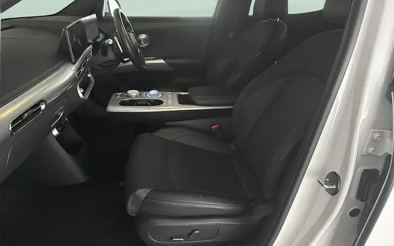 Used Genesis GV60 Premium 167 kW (228 HP) 2022 White SUV