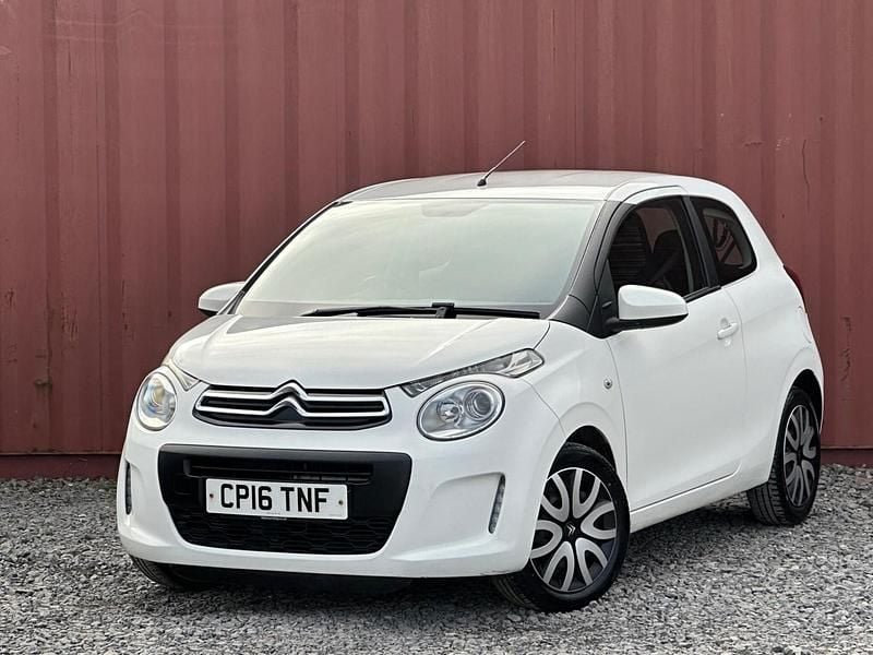 Used Citroën C1 Feel 68 HP (50 kW) 2016 White Hatchback