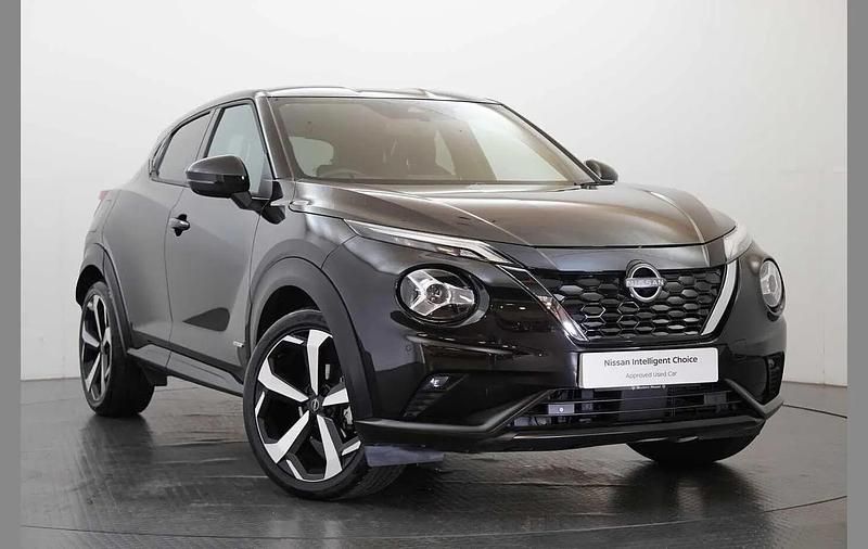 Black Used 2022 Nissan Juke Tekna SUV | £18,299 (Fair price) - Image 1/3