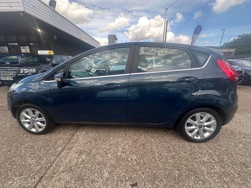 Used Ford Fiesta Zetec 2009 Green Hatchback