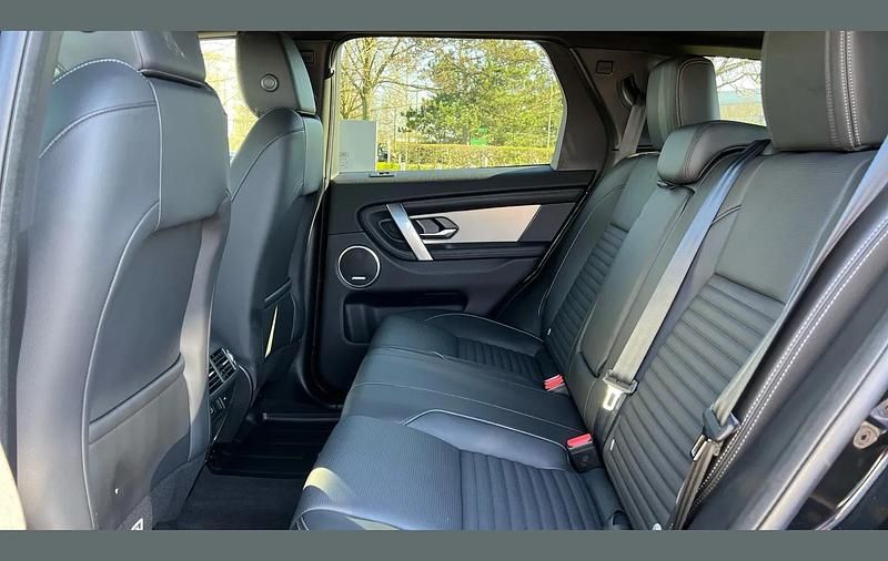 Used Land Rover Discovery Sport SE Dynamic 265 HP (194 kW) 2025 Black SUV