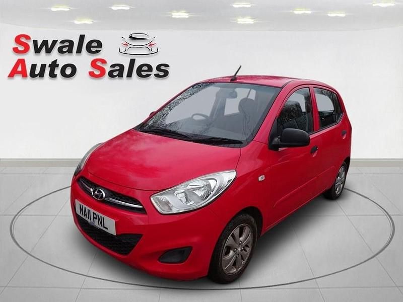 Used Hyundai i10 Classic 86 HP (63 kW) 2011 Red Hatchback