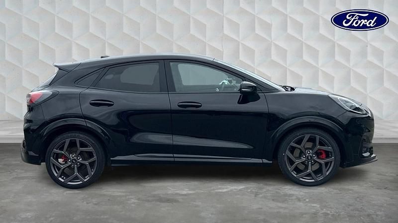 Usado Ford Puma ST 200 HP (147 kW) 2023 Preto SUV