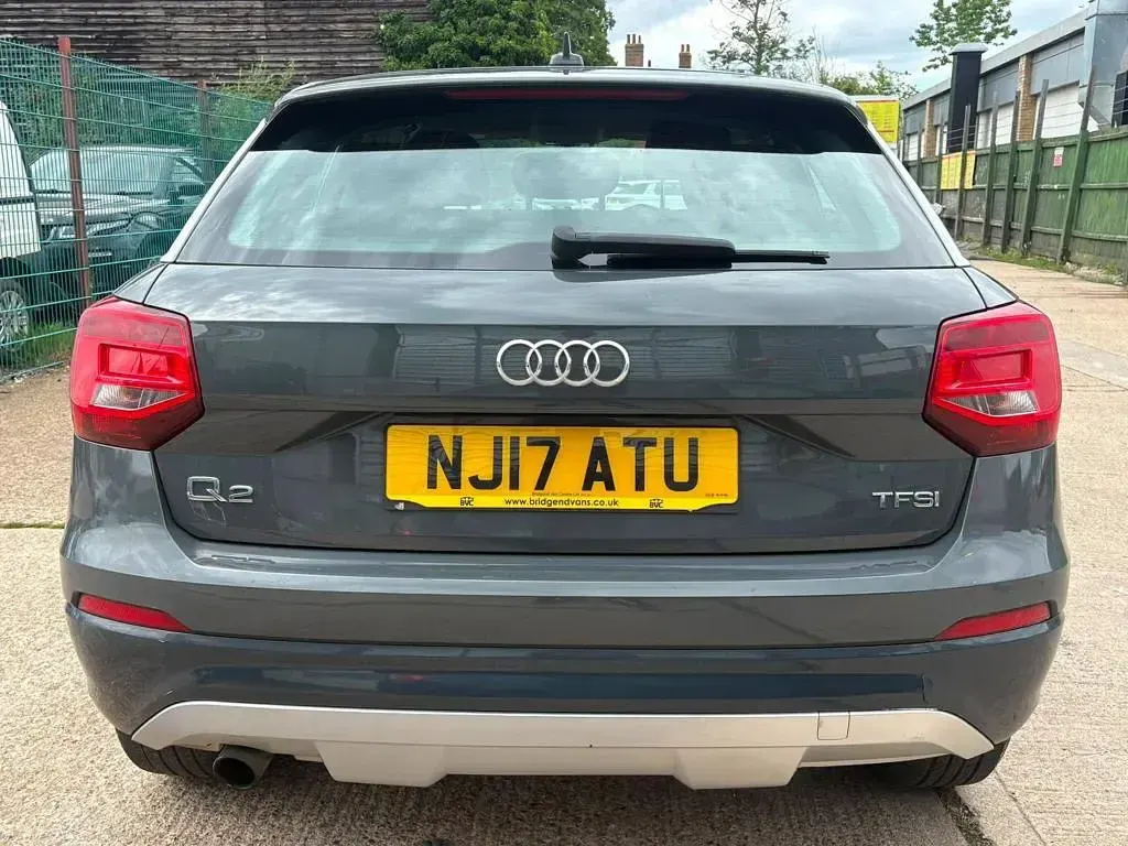 Used Audi Q2 Sport 115 HP (84 kW) 2017 Grey SUV