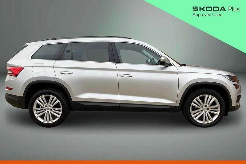 Used Skoda Kodiaq SE L 150 HP (110 kW) 2019 Brilliant silver metallic SUV