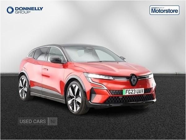 Used Renault Megane E-Tech Techno 160 kW (218 HP) 2023 Red/black Hatchback