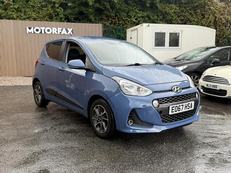 Blue Used 2017 Hyundai i10 Premium Hatchback | £2,850 (Super price) - Image 1/4
