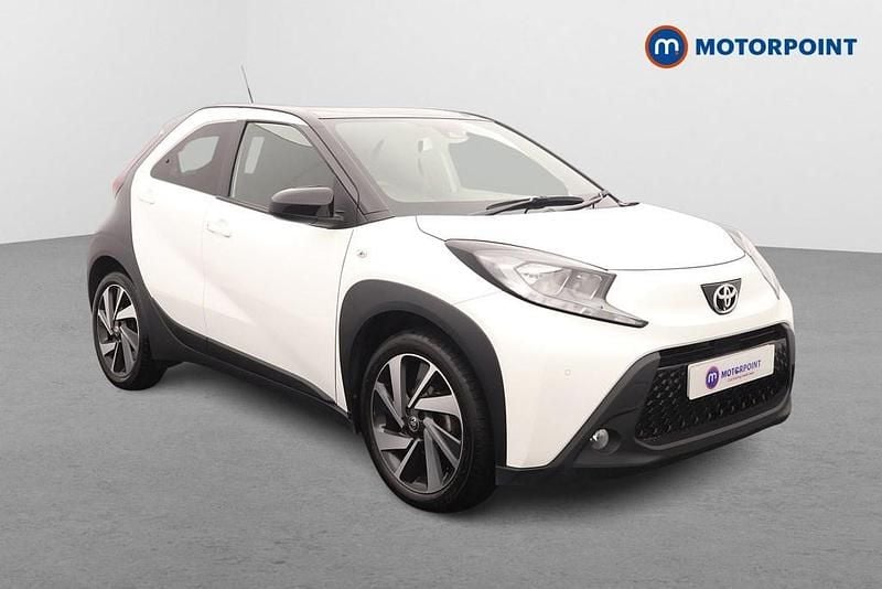 White Used 2023 Toyota Aygo Hatchback | £15,499 (Fair price) - Image 1/4