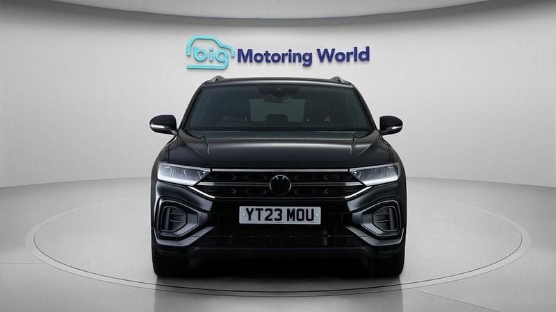 Usado VW T-Roc R-line 150 HP (110 kW) 2023 Preto SUV