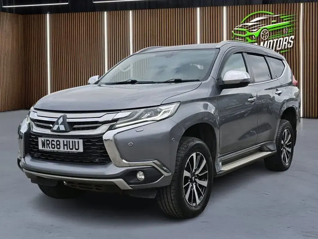 Used Mitsubishi Shogun 187 HP (137 kW) 2018 Grey SUV